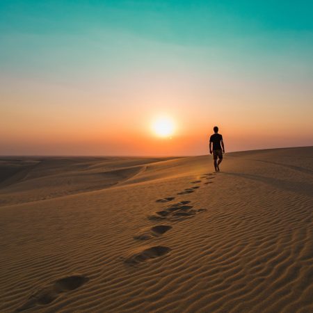 JdR Podcast 412 - The Quiet Walk Into Love - Crossing the Desert Within